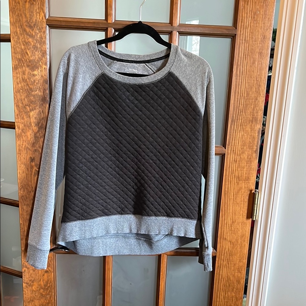 Gray and Black Quilted Women's Top